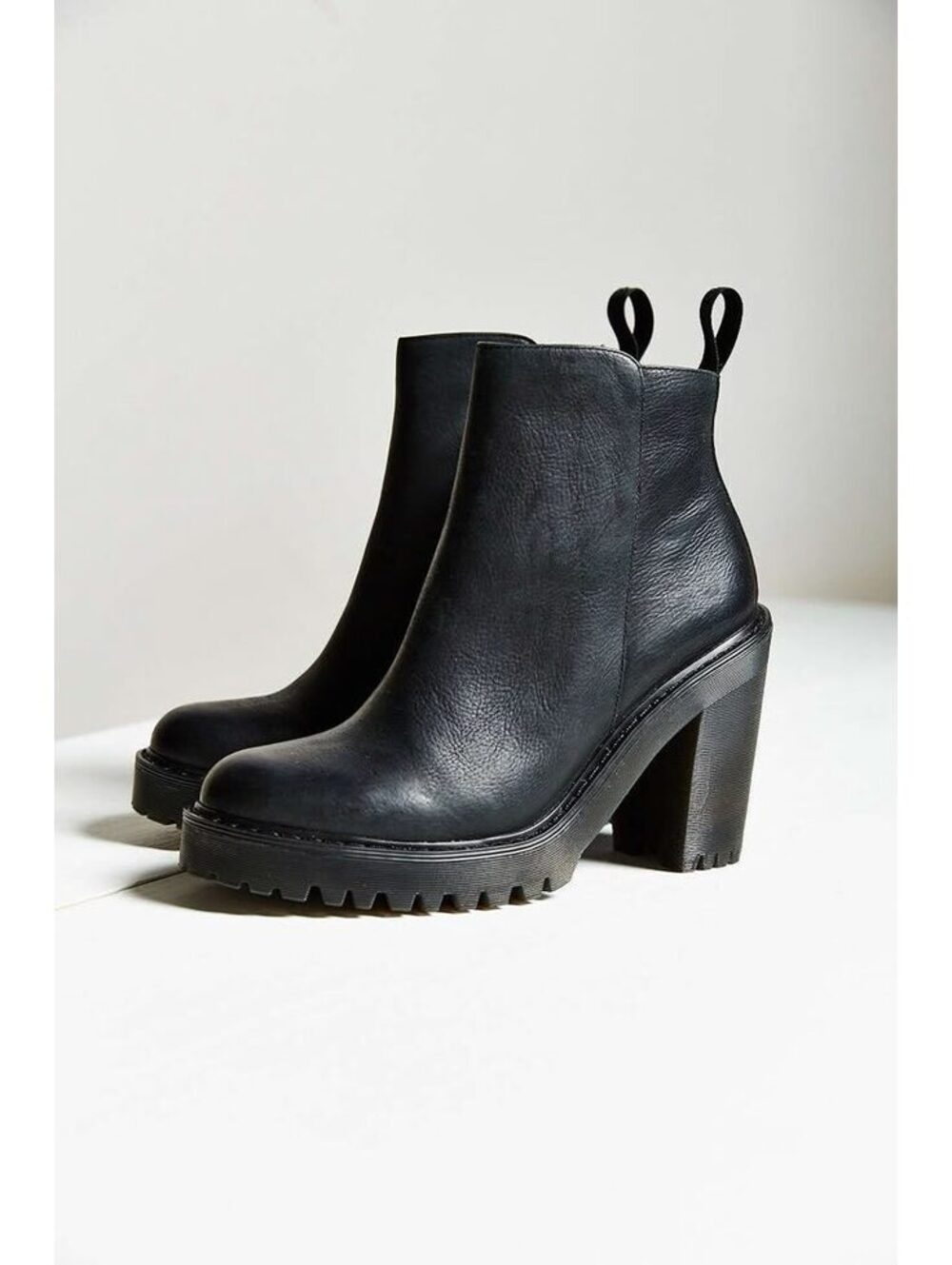 Dr. Martens MAGDALENA Boots 9